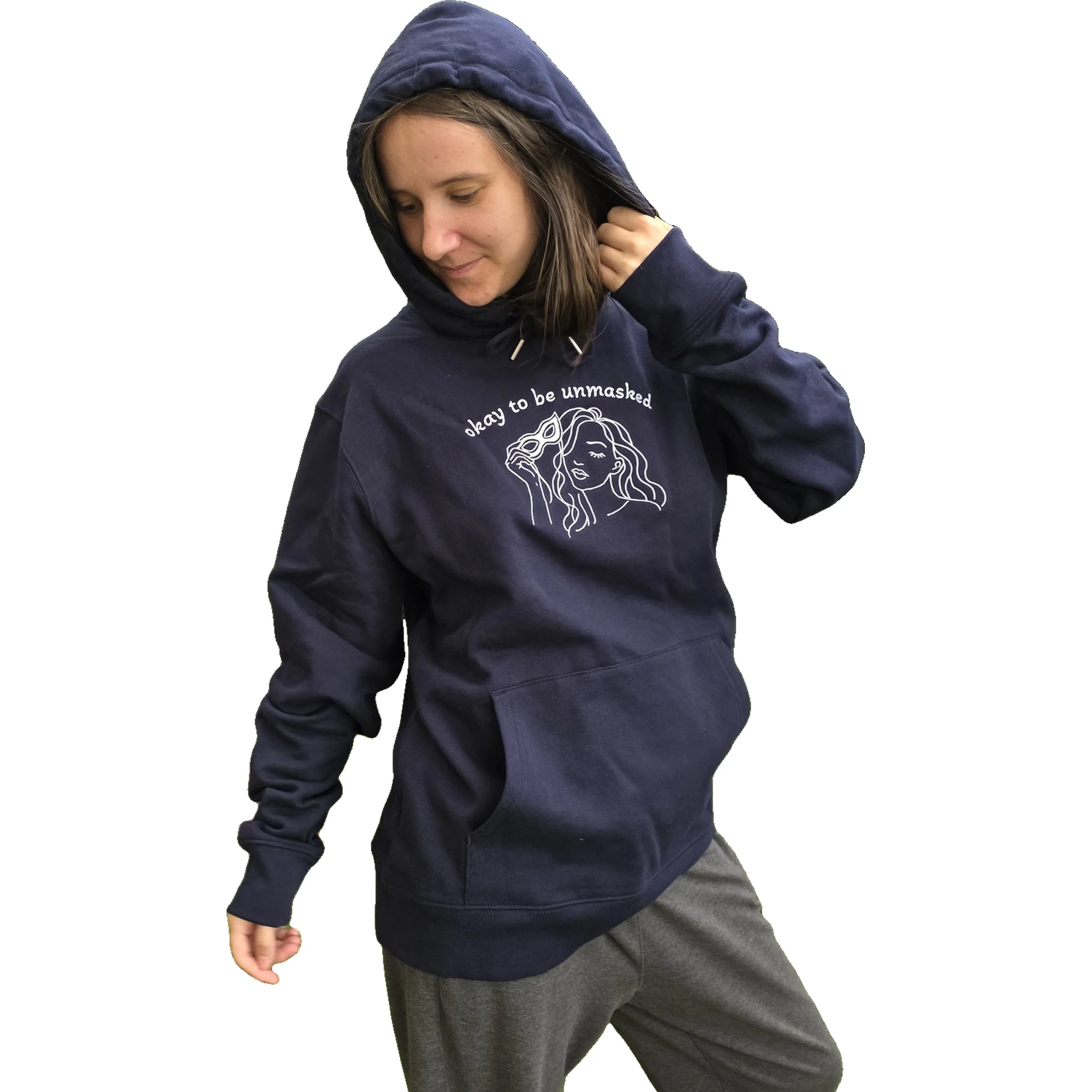 Jana im Hoodie okay to be unmasked in Bewegung, Kapuze auf